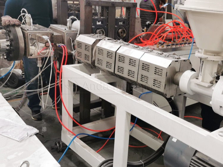 डब्ल्यूपीसी लाइन, डब्ल्यूपीसी प्रोफ़ाइल एक्सट्रूज़न लाइन, डब्ल्यूपीसी प्रोफ़ाइल एक्सट्रूज़न मशीन 