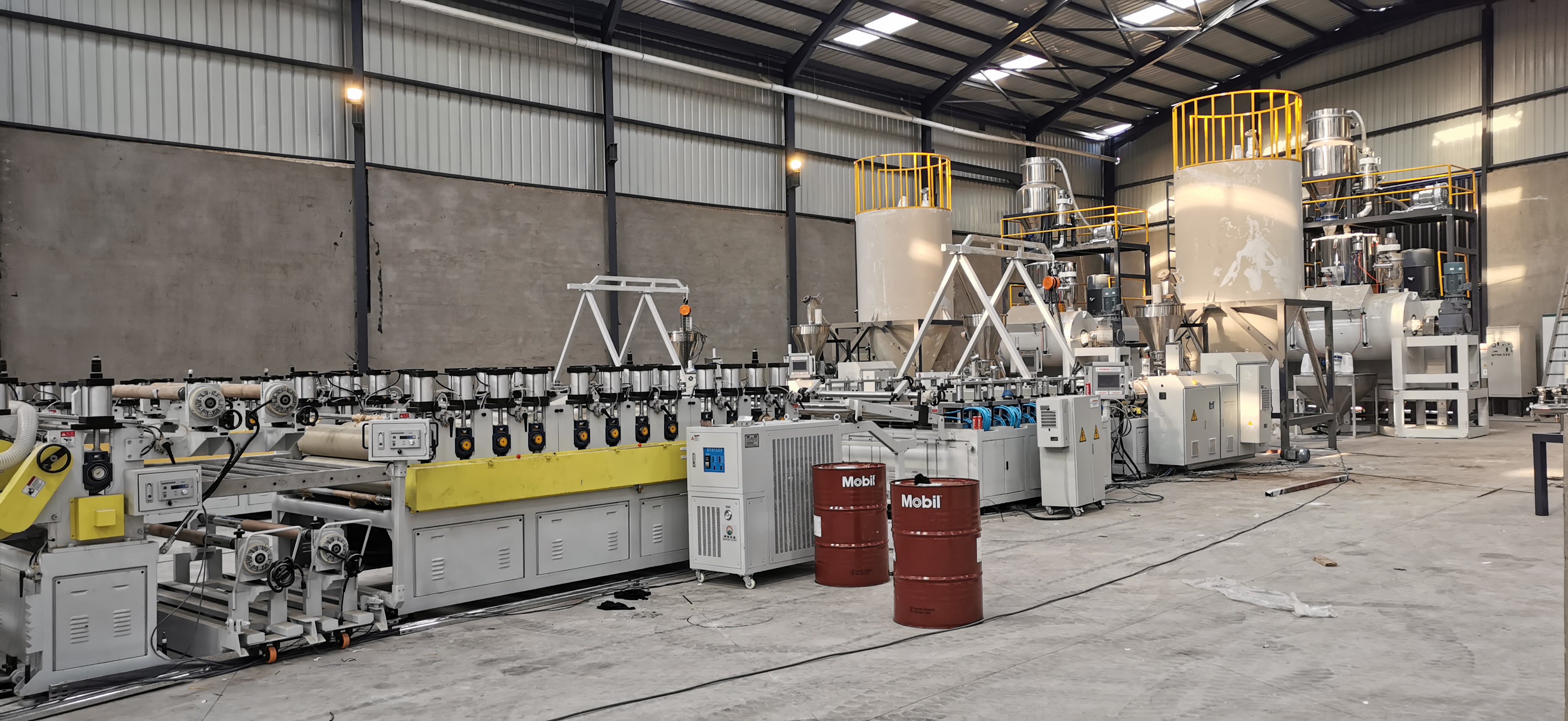 डब्ल्यूपीसी फोम बोर्ड उत्पादन लाइन, डब्ल्यूपीसी फोम बोर्ड मशीन, डब्ल्यूपीसी फोम बोर्ड बनाने की मशीन, पीवीसी फोम बोर्ड उत्पादन लाइन