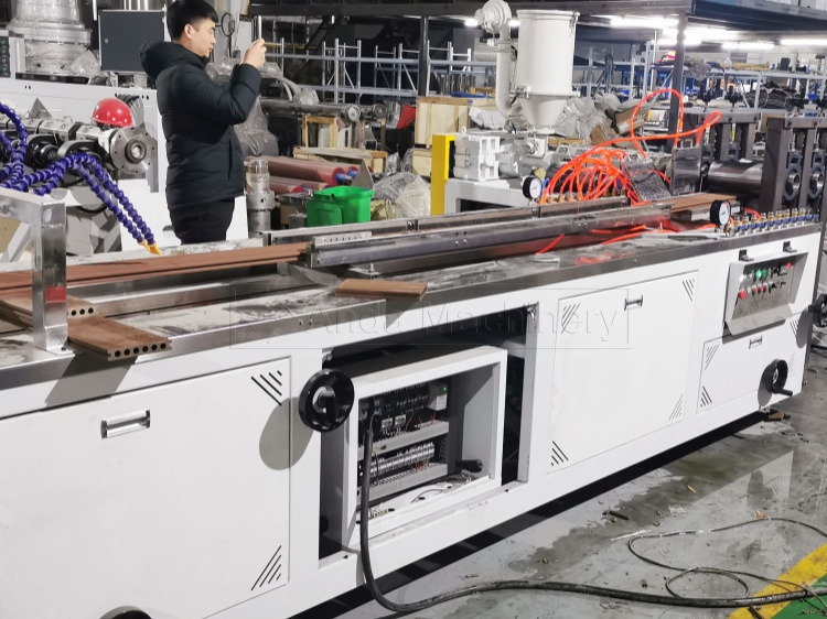 डब्ल्यूपीसी लाइन, डब्ल्यूपीसी प्रोफ़ाइल एक्सट्रूज़न लाइन, डब्ल्यूपीसी प्रोफ़ाइल एक्सट्रूज़न मशीन 