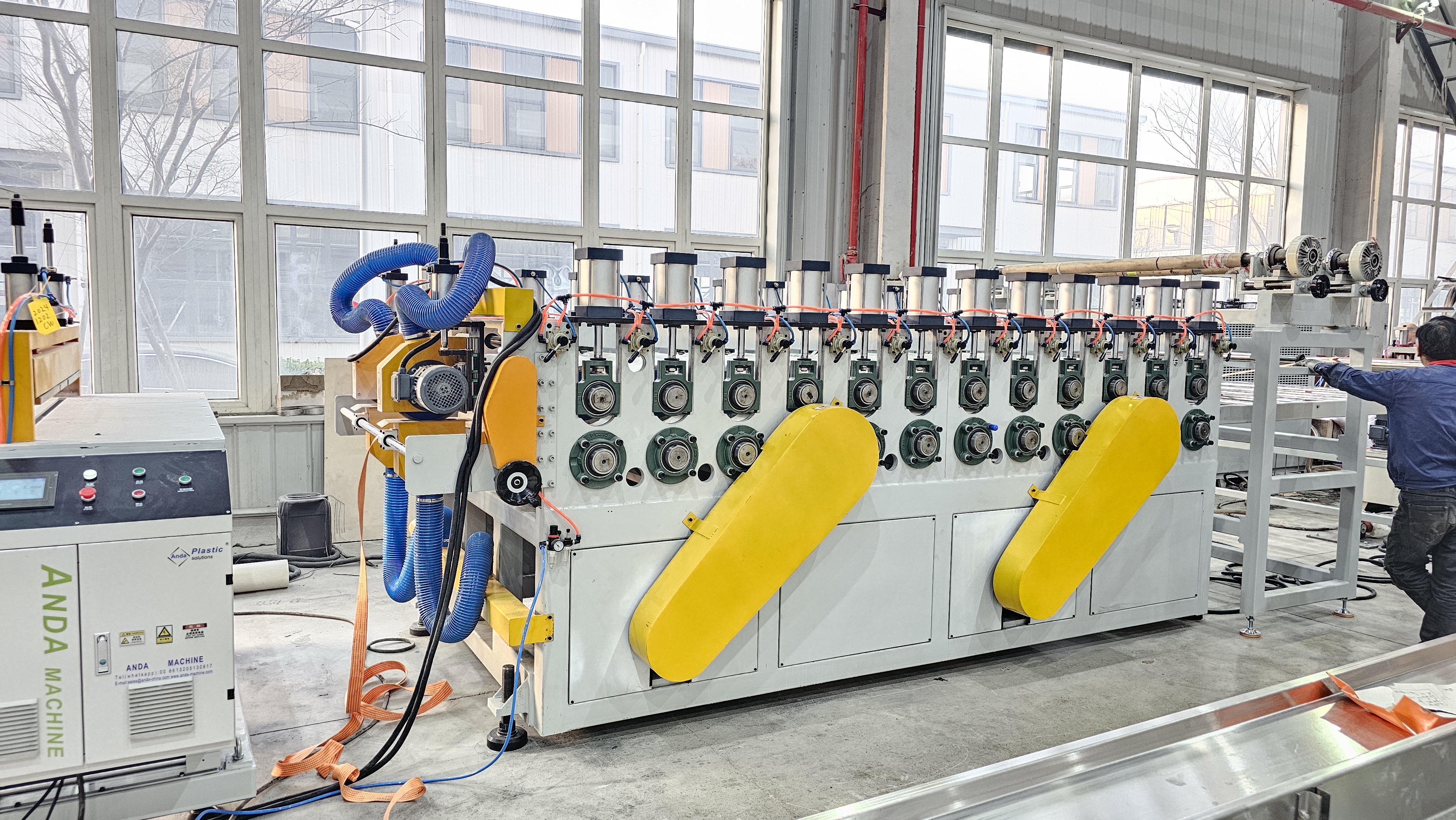 डब्ल्यूपीसी फोम बोर्ड उत्पादन लाइन, डब्ल्यूपीसी फोम बोर्ड मशीन, डब्ल्यूपीसी फोम बोर्ड बनाने की मशीन, पीवीसी फोम बोर्ड उत्पादन लाइन