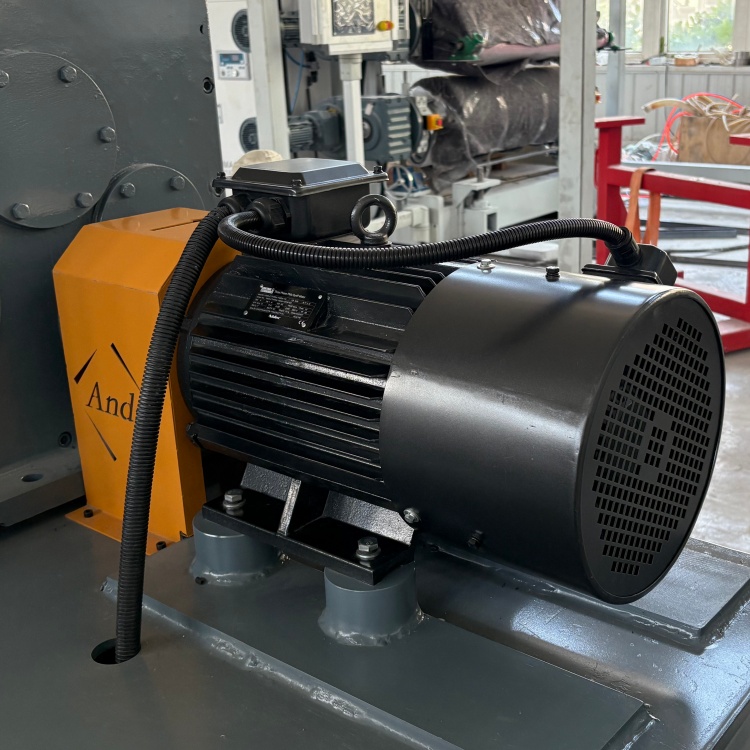 उन्नत मोटर